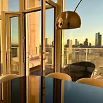 Modern Flat 16Th Floor - Terrace With Skyline View